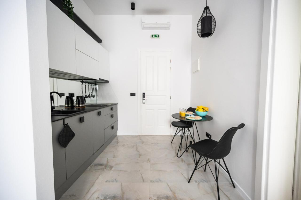 Old Town Design Apartments Сараево Экстерьер фото